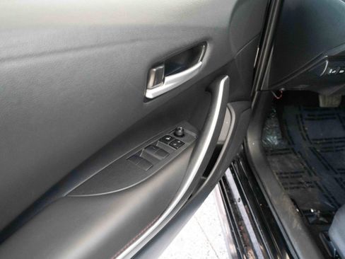 Used 2024 Toyota Corolla SE w/ SE Premium Package image 7