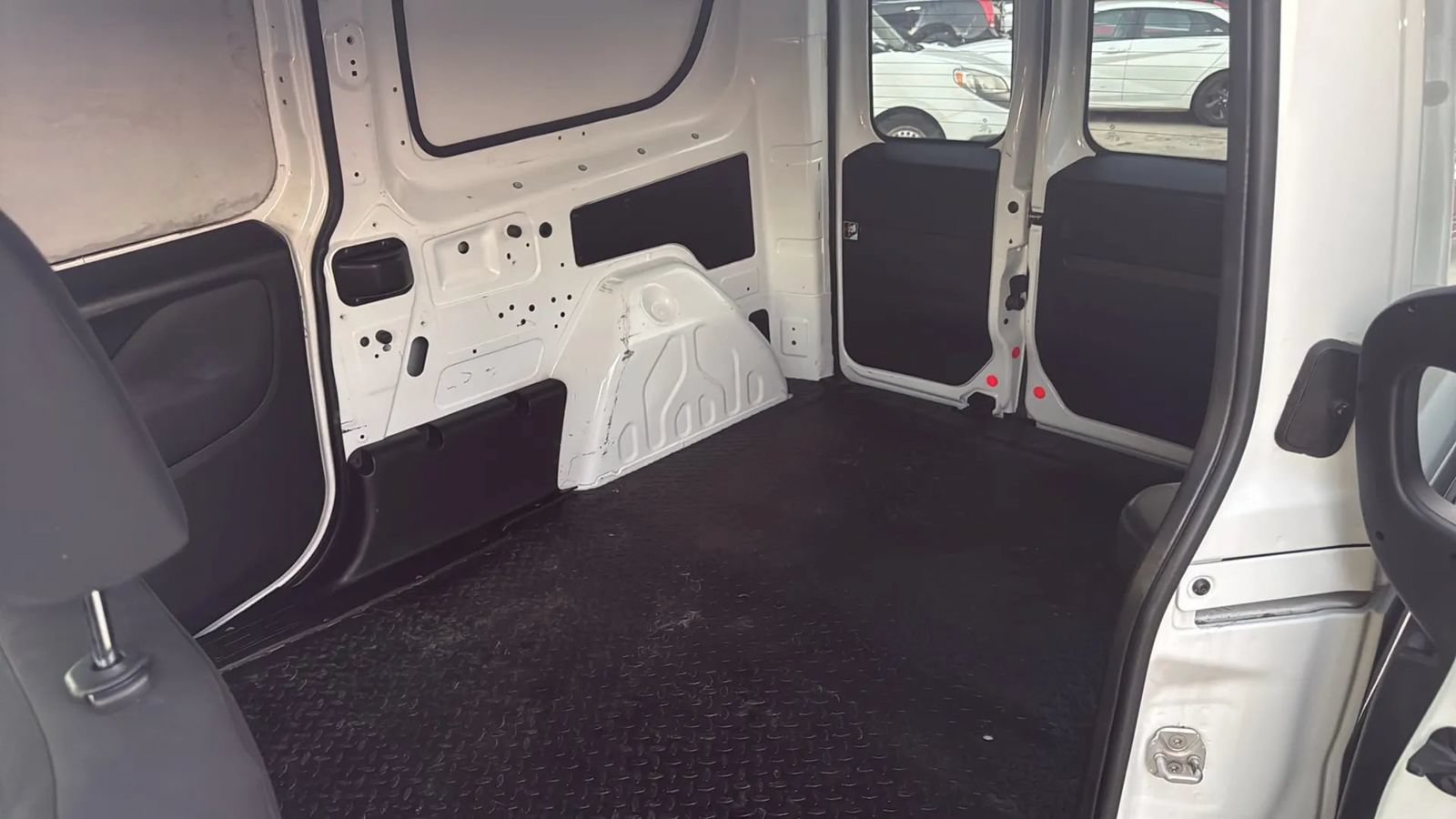 Used 2019 RAM ProMaster City Tradesman SLT FWD image 12