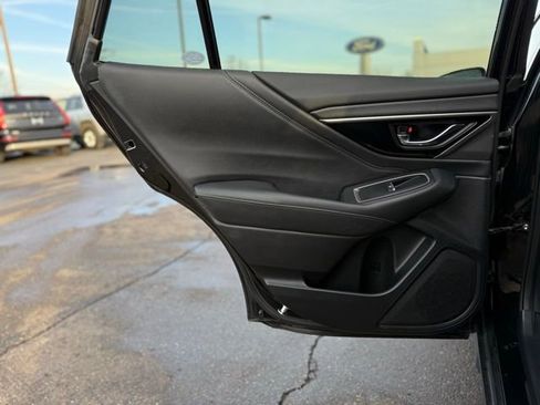 Used 2022 Subaru Outback Limited image 13
