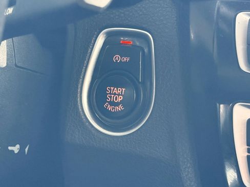 Used 2018 BMW 330i xDrive 330i xDrive Sedan 4D w/ Convenience Package image 31