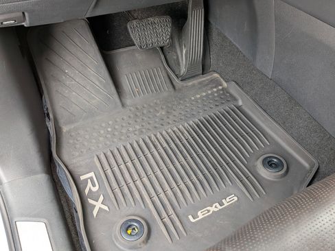 Used 2023 Lexus RX 350 w/ Accessory Package (Z1) AWD/4WD image 17