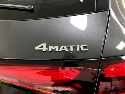 Used 2026 Mercedes-Benz GLC 300 4MATIC image 10