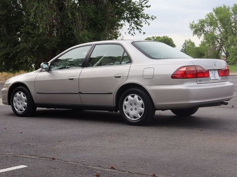 Used 1998 Honda Accord LX image 7