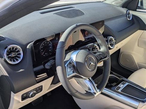 New 2026 Mercedes-Benz GLA 250 GLA 250 image 3