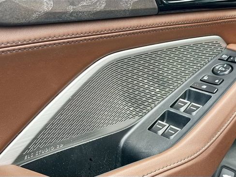 Used 2023 Acura MDX SH-AWD w/ Advance Package image 19