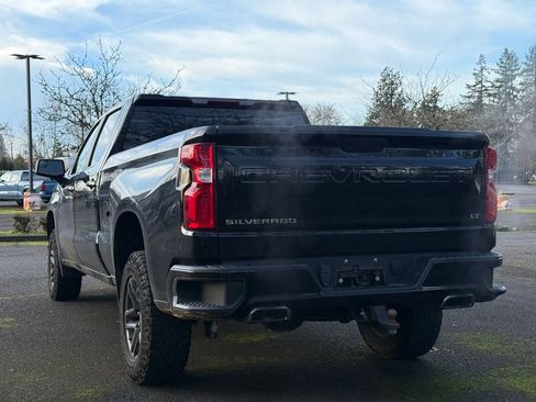 Used 2022 Chevrolet Silverado 1500 LT Trail Boss image 3