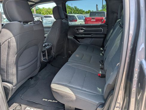 Used 2022 RAM 1500 Big Horn AWD/4WD image 13