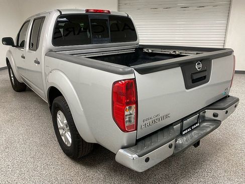 Used 2017 Nissan Frontier SV w/ SV Value Truck Package image 11