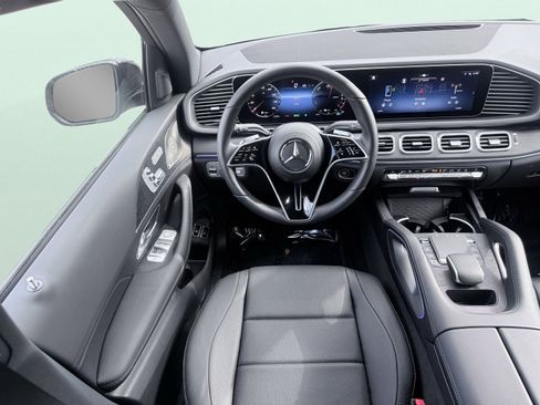 Used 2025 Mercedes-Benz GLE 450e 4MATIC w/ AMG Line Exterior image 34