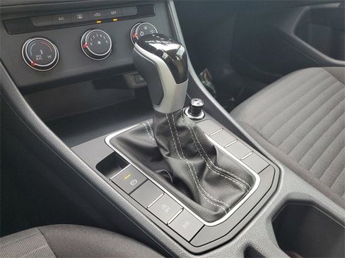 Used 2024 Volkswagen Jetta S image 29