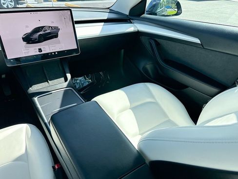 Used 2023 Tesla Model 3 Standard Range RWD image 23