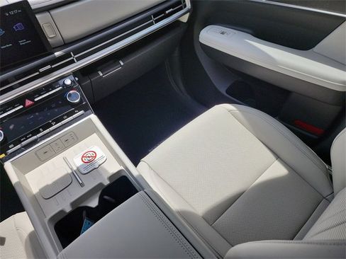 New 2025 Hyundai Santa Fe SEL image 14