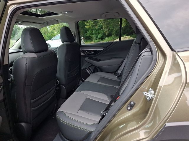 Certified 2025 Subaru Outback Onyx Edition AWD/4WD image 42