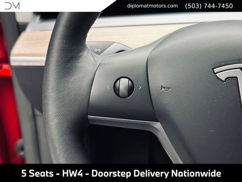 Used 2023 Tesla Model Y Long Range AWD/4WD image 31