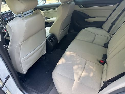 Used 2020 Honda Accord EX image 12