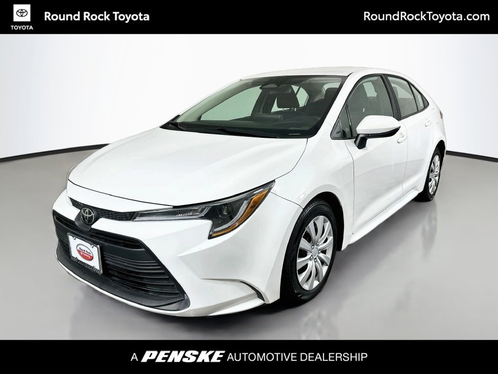 Certified 2025 Toyota Corolla LE FWD image 1