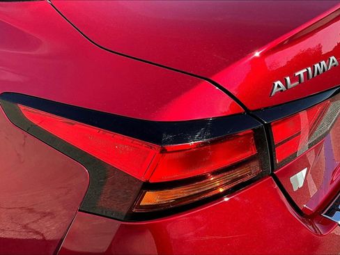 Certified 2023 Nissan Altima 2.5 SL FWD image 23