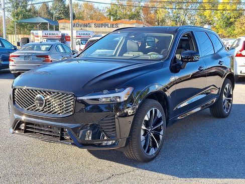 New 2026 Volvo XC60 B5 Plus w/ Protection Package Premier image 2