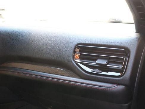 Used 2024 Dodge Durango GT RWD image 38