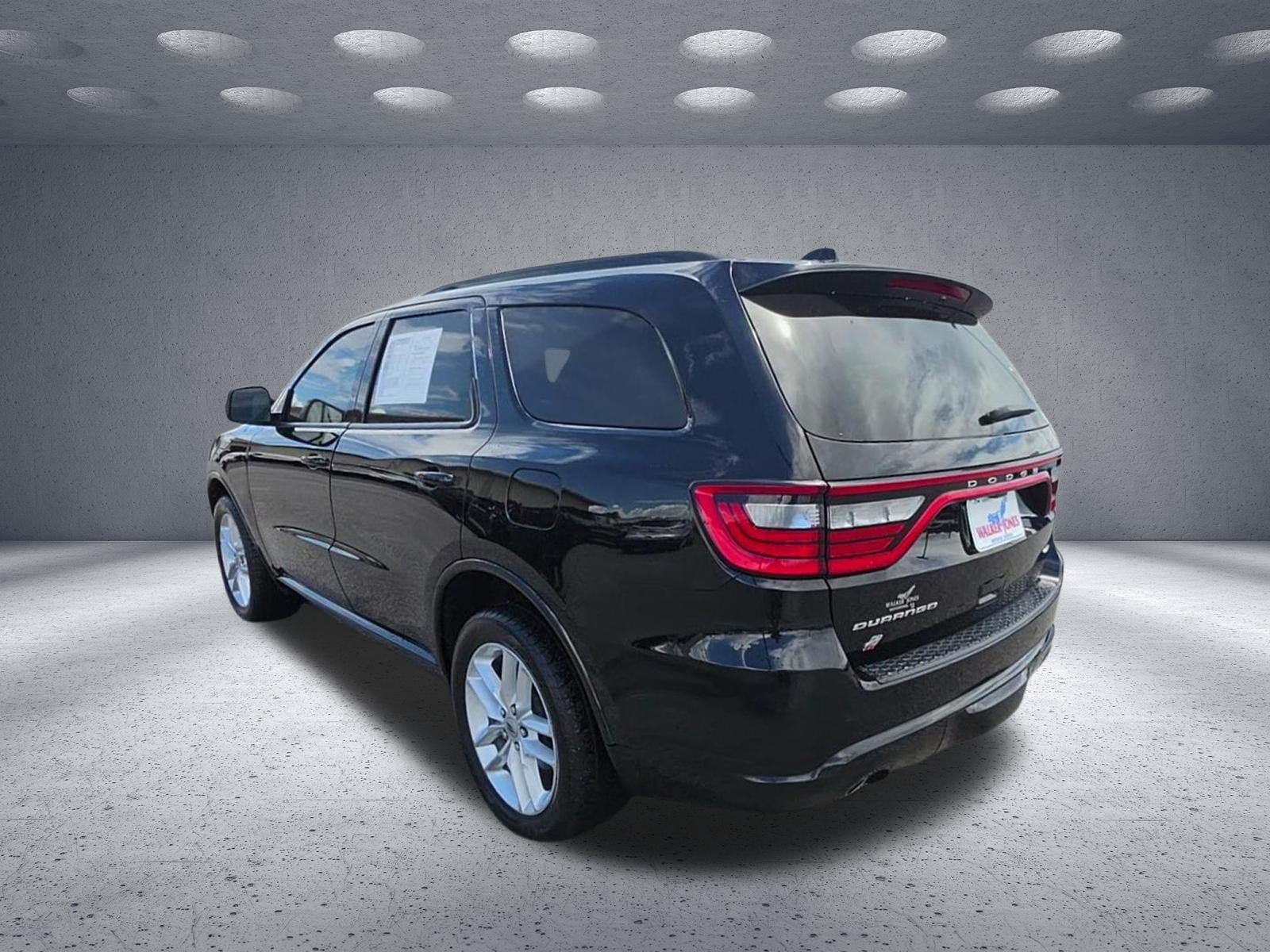 Used 2024 Dodge Durango GT AWD/4WD image 3