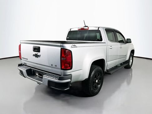 Used 2019 Chevrolet Colorado W/T w/ WT Convenience Package RWD image 7