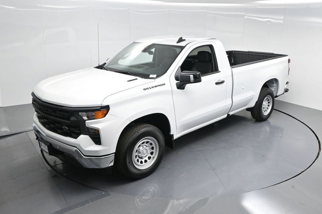 Used 2025 Chevrolet Silverado 1500 W/T w/ WT Safety Package RWD image 9