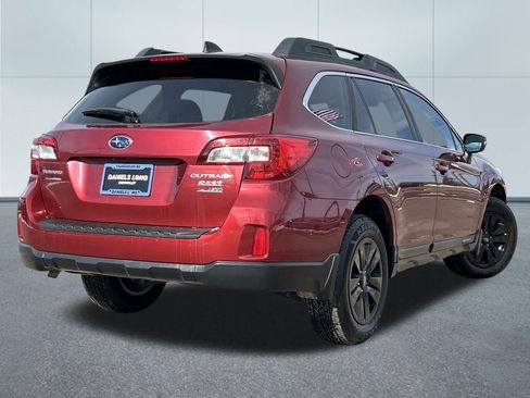 Used 2017 Subaru Outback 2.5i Premium image 2