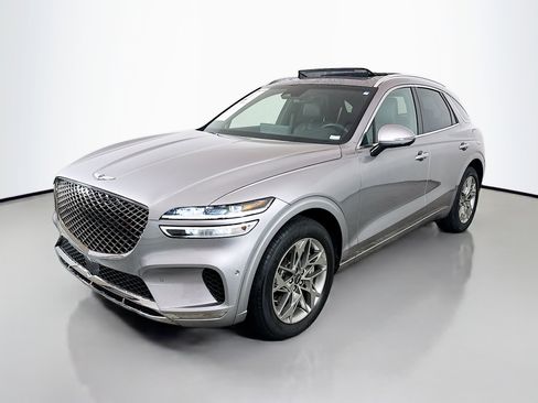 Used 2023 Genesis GV70 2.5T w/ Advanced Package AWD/4WD image 3