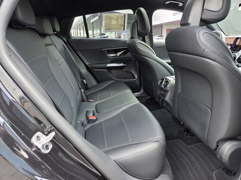 Certified 2025 Mercedes-Benz GLC 300 4MATIC image 18