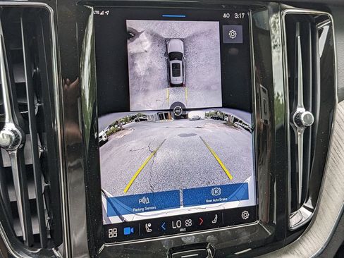 New 2025 Volvo XC60 B5 Plus w/ Protection Package Premier AWD/4WD image 22