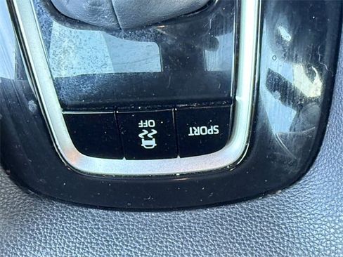 Used 2019 Toyota Corolla XSE image 21