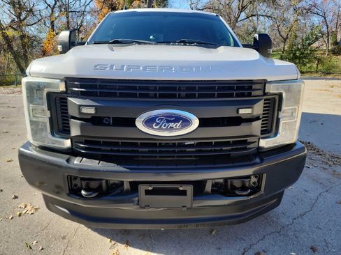 Used 2017 Ford F250 XL w/ Power Equipment Group image 2