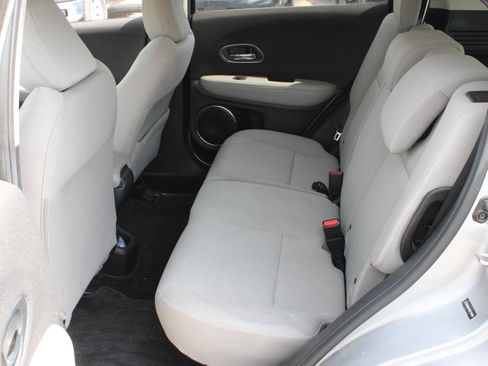Used 2019 Honda HR-V EX image 15