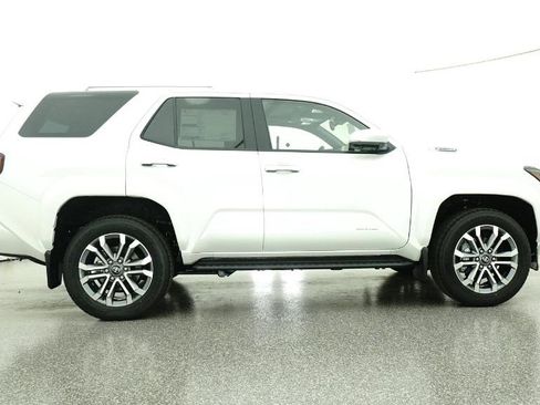 New 2025 Toyota 4Runner Limited AWD/4WD image 26