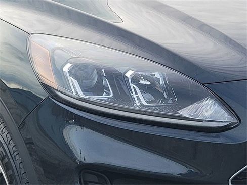 Certified 2022 Ford Escape SE w/ Convenience Package image 16