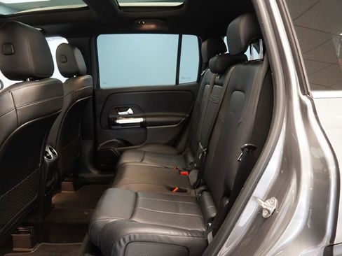 Used 2020 Mercedes-Benz GLB 250 4MATIC image 28