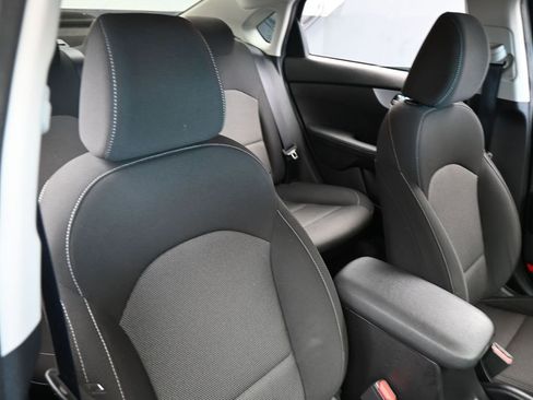 Used 2023 Kia Forte LXS image 34