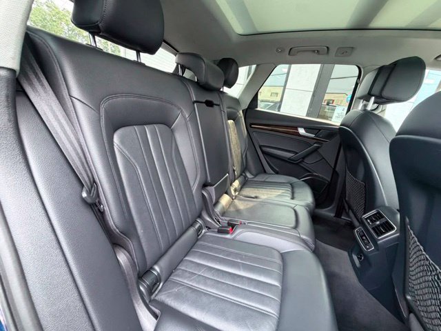 Used 2018 Audi Q5 2.0T Premium Plus w/ Premium Plus Package AWD/4WD image 21