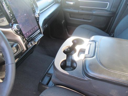 Used 2026 RAM 2500 Big Horn AWD/4WD image 17