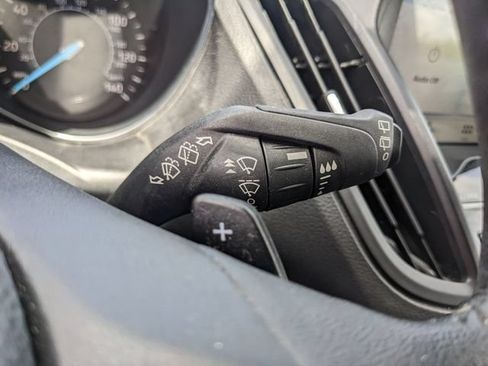Used 2017 Ford Escape Titanium FWD image 28