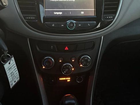 Used 2019 Chevrolet Trax LS AWD/4WD image 11