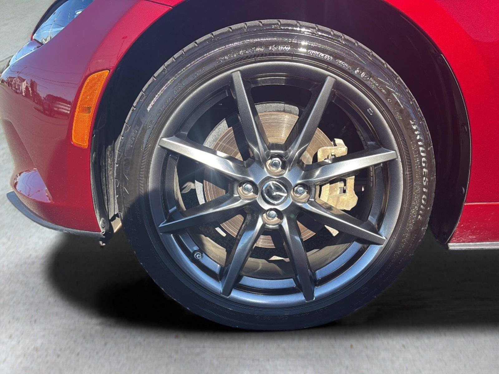 Used 2019 MAZDA MX-5 Miata RF Grand Touring RWD image 40
