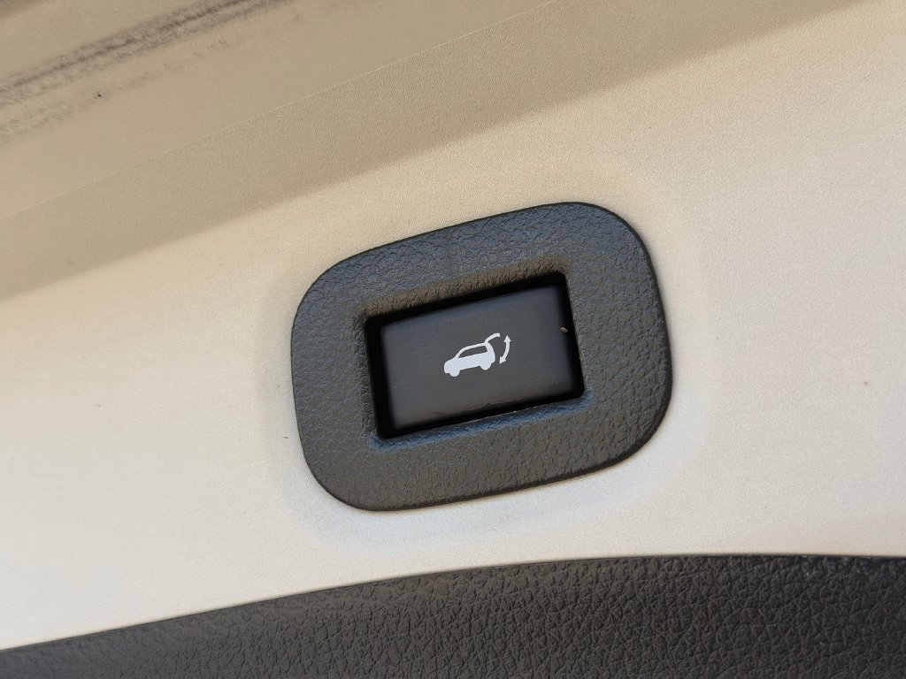 Used 2019 Nissan Rogue SV FWD image 17