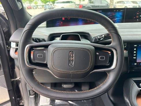 New 2025 Lincoln Navigator L Black Label AWD/4WD image 27