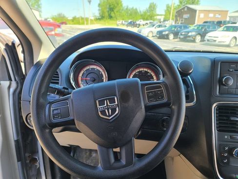 Used 2014 Dodge Grand Caravan American Value Package image 15