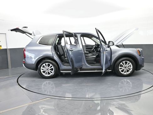 Used 2022 Kia Telluride LX image 65