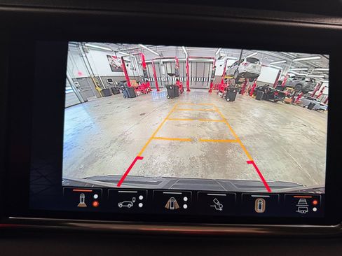 Used 2024 GMC Yukon XL Denali w/ Advanced Technology Package RWD image 24
