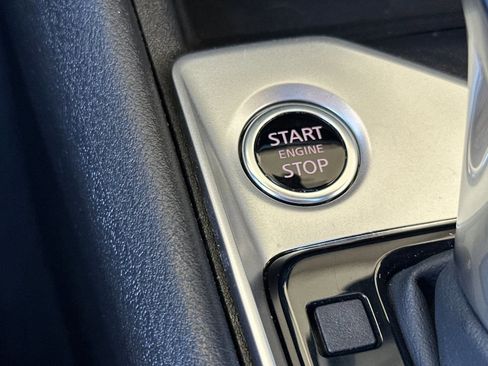 Used 2025 Nissan Altima 2.5 SV image 32