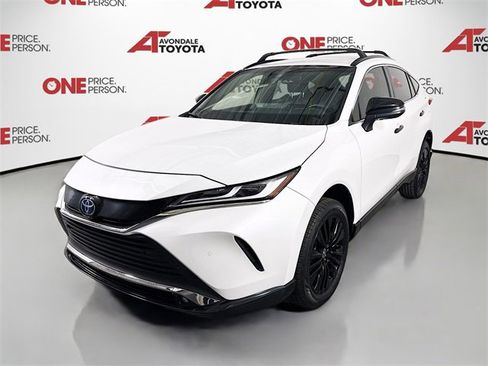 Certified 2023 Toyota Venza Nightshade image 3