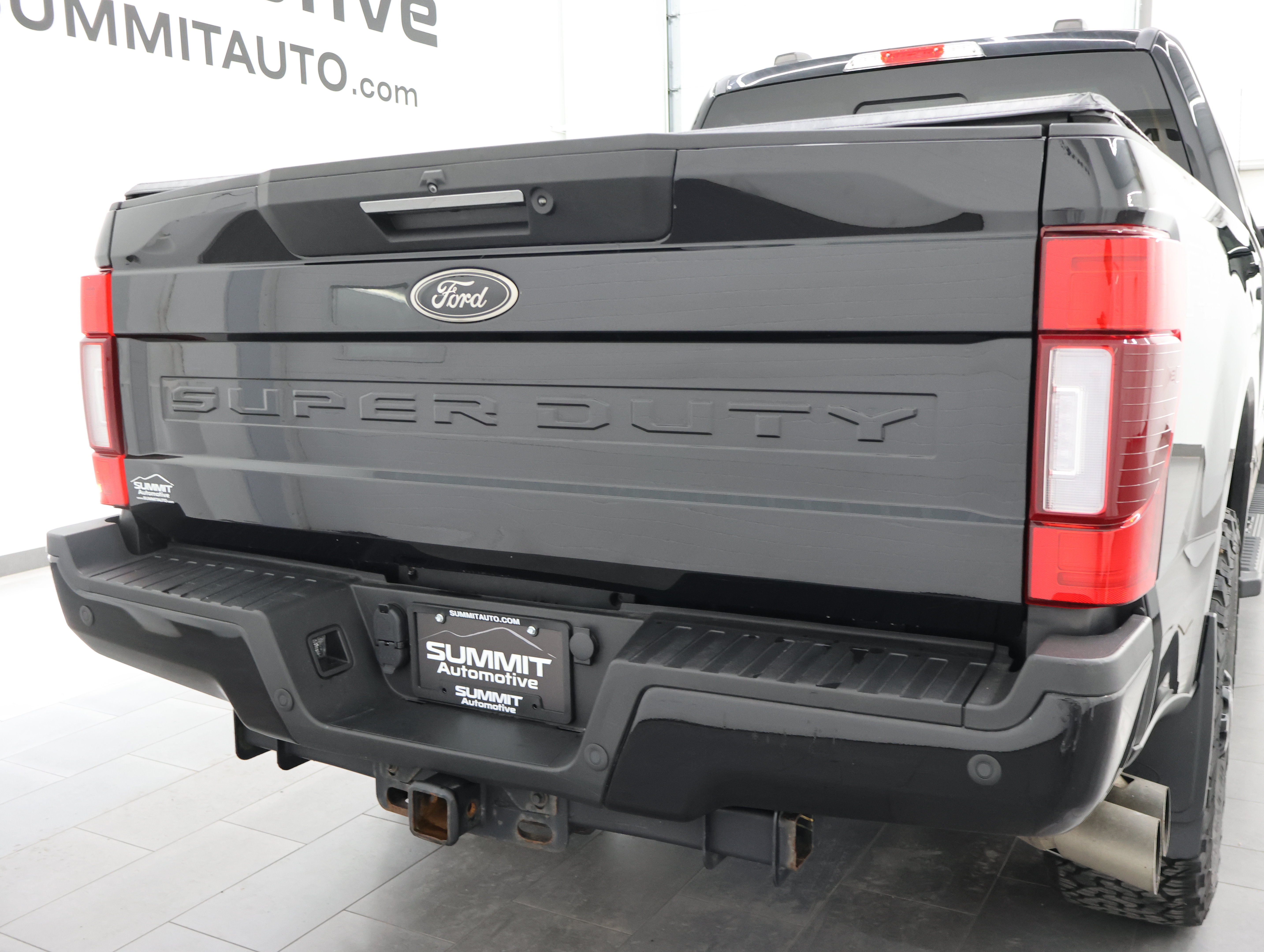 Used 2022 Ford F250 Lariat w/ Black Appearance Package AWD/4WD image 26